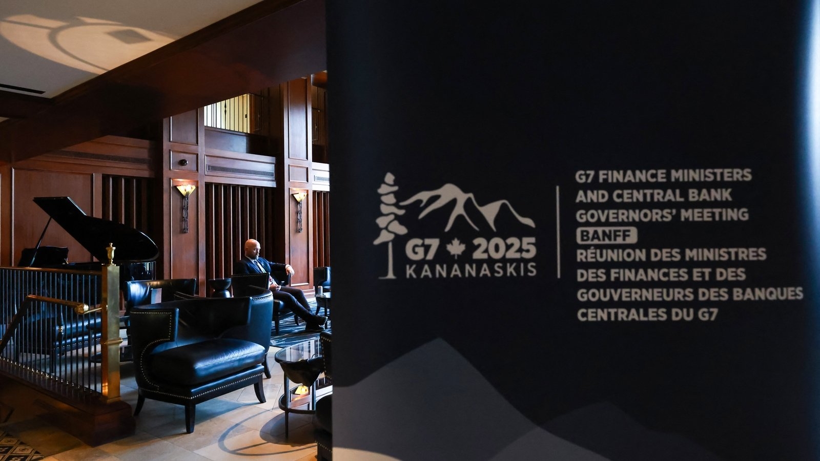 Canada seeks to send 'strong message' at G7 finance talks