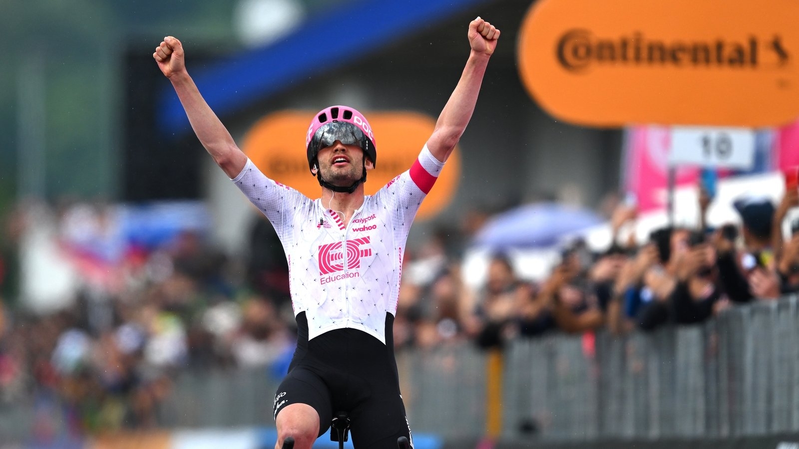 Kasper Asgreen leaves it late to clinch stage 14 win at Giro d'Italia