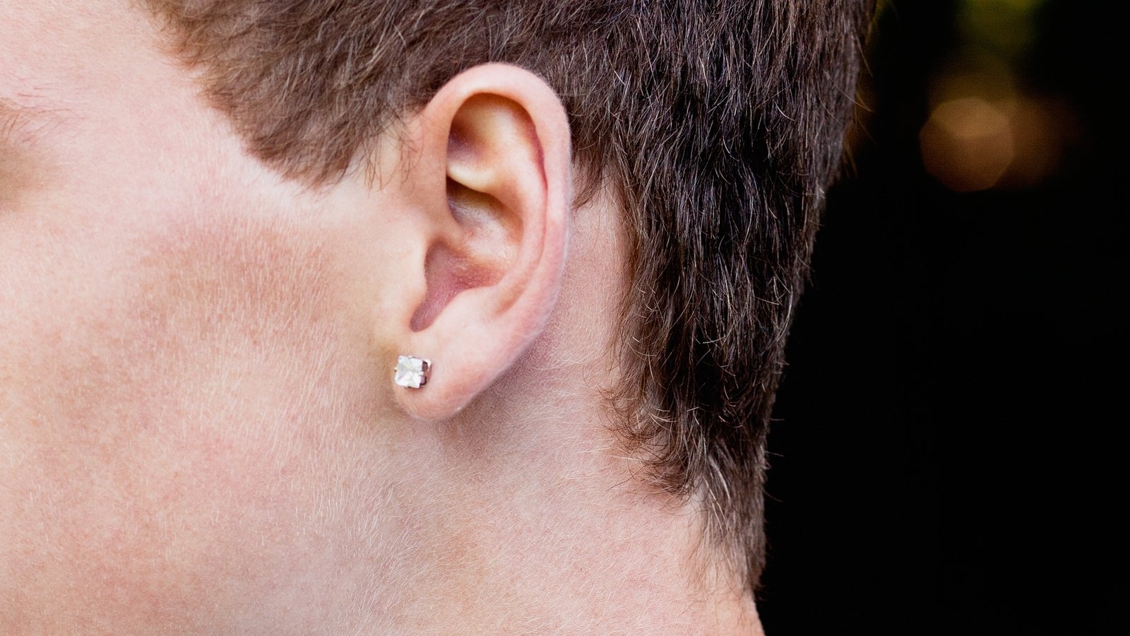 Student awarded €9,000 as school's ear piercing policy found to be discriminatory
