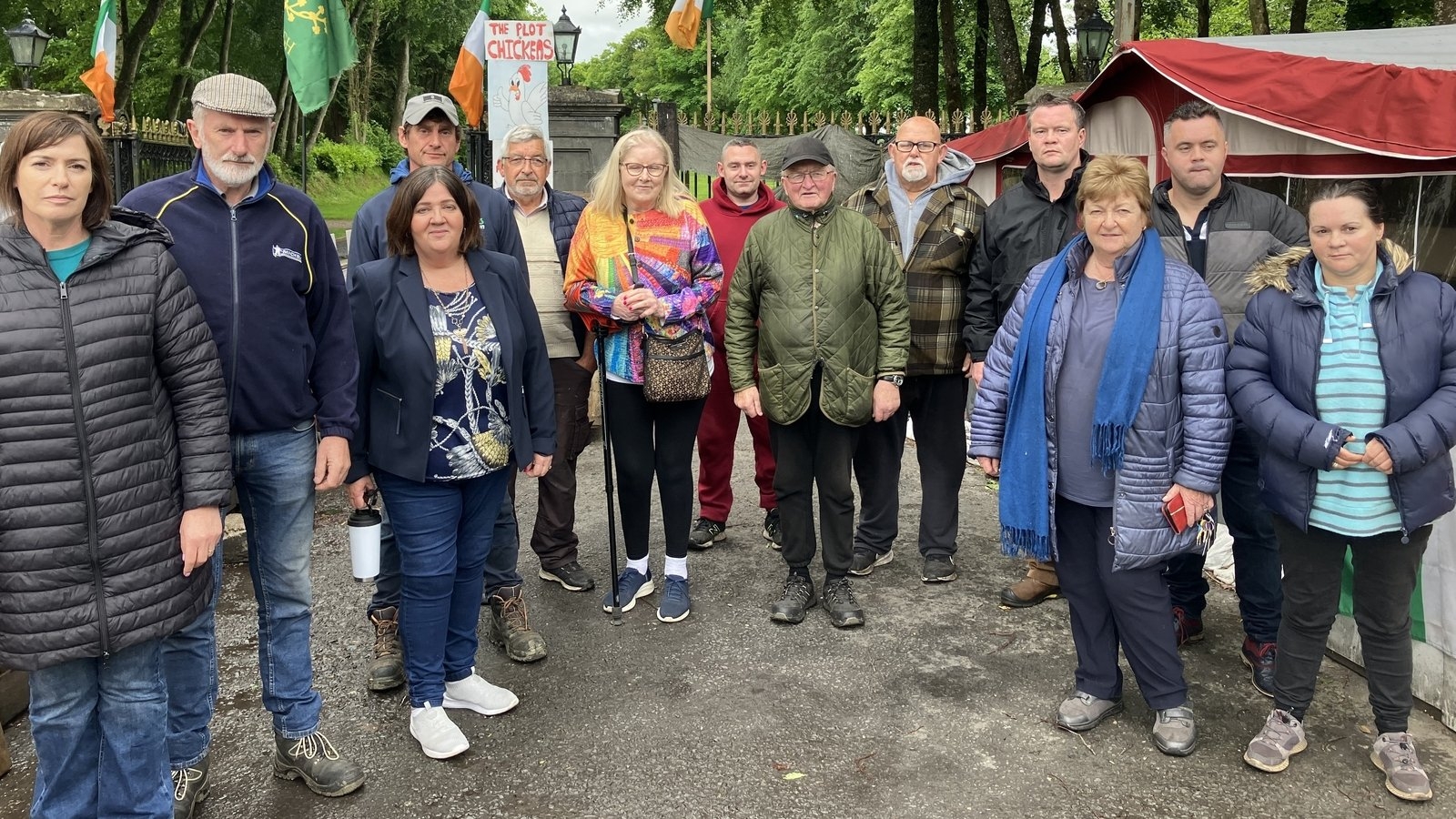 Dundrum locals vow to continue protest outside IPAS hotel