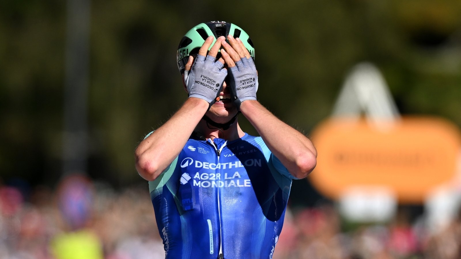 Nicolas Prodhomme solos clear for stage win as Isaac Del Toro tightens grip on pink jersey