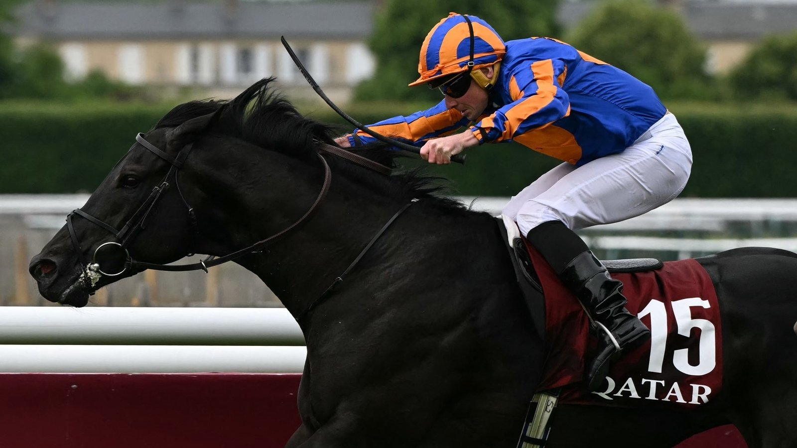 Ryan Moore guides Camille Pissarro to French Derby success