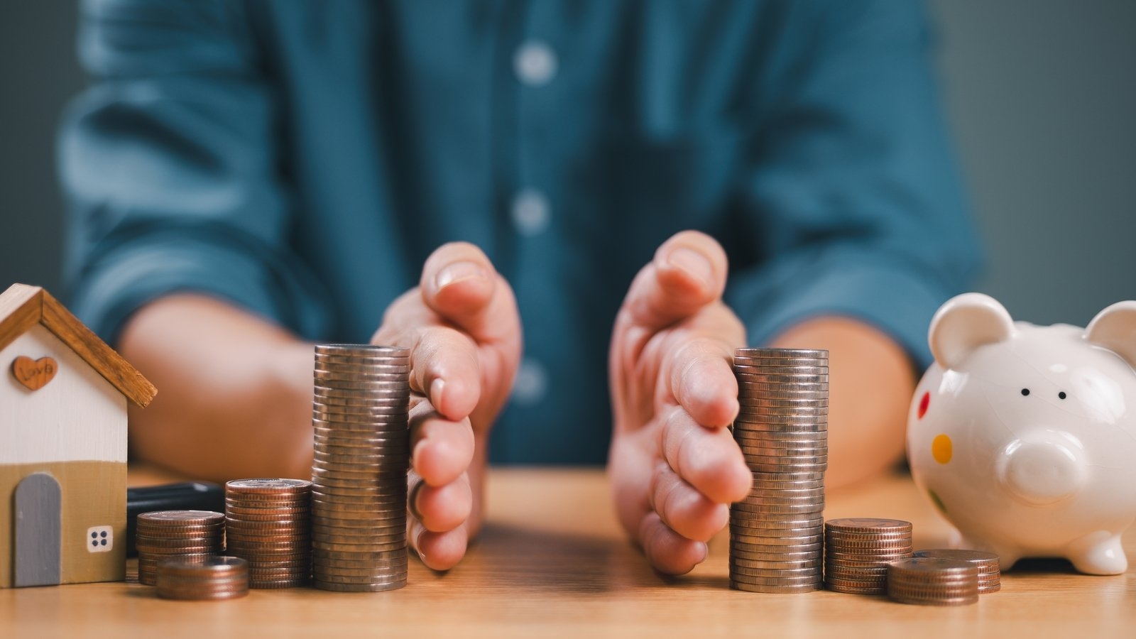 A financial advisor's tips for handling money after a divorce