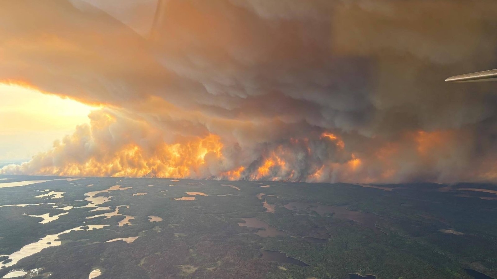 Smoke from Canadian wildfires reaches Europe, EU says