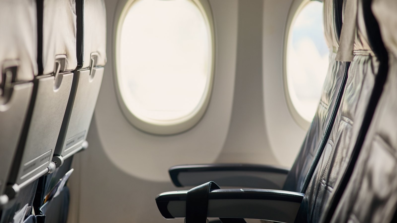 28 people deported to Nigeria detained prior to flight