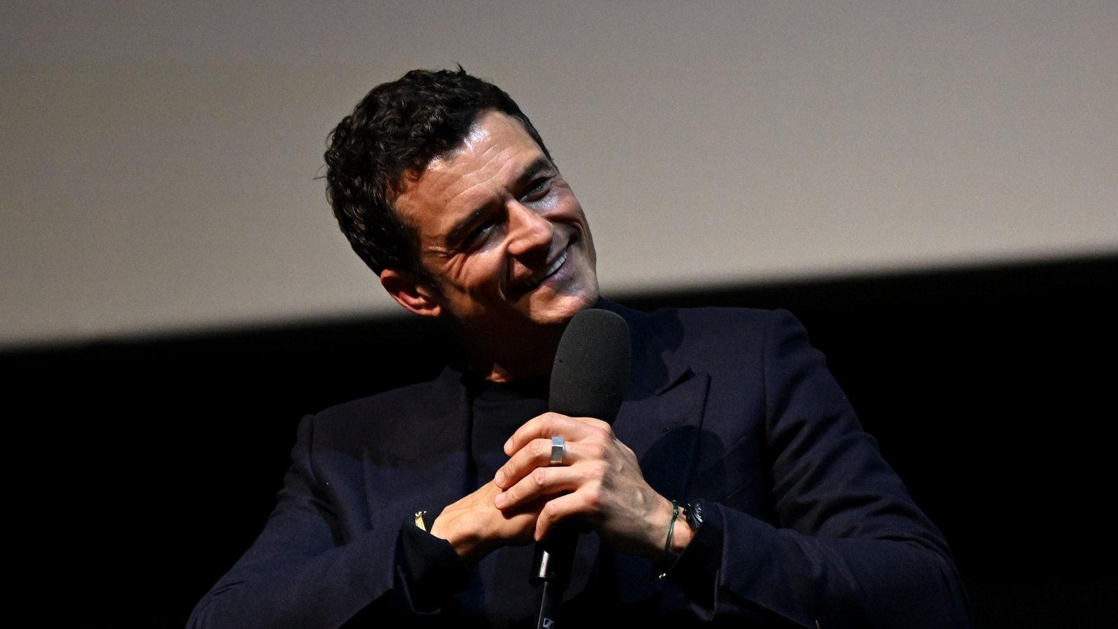 Orlando Bloom wants to 'get the band back together' for Pirates Of The Caribbean