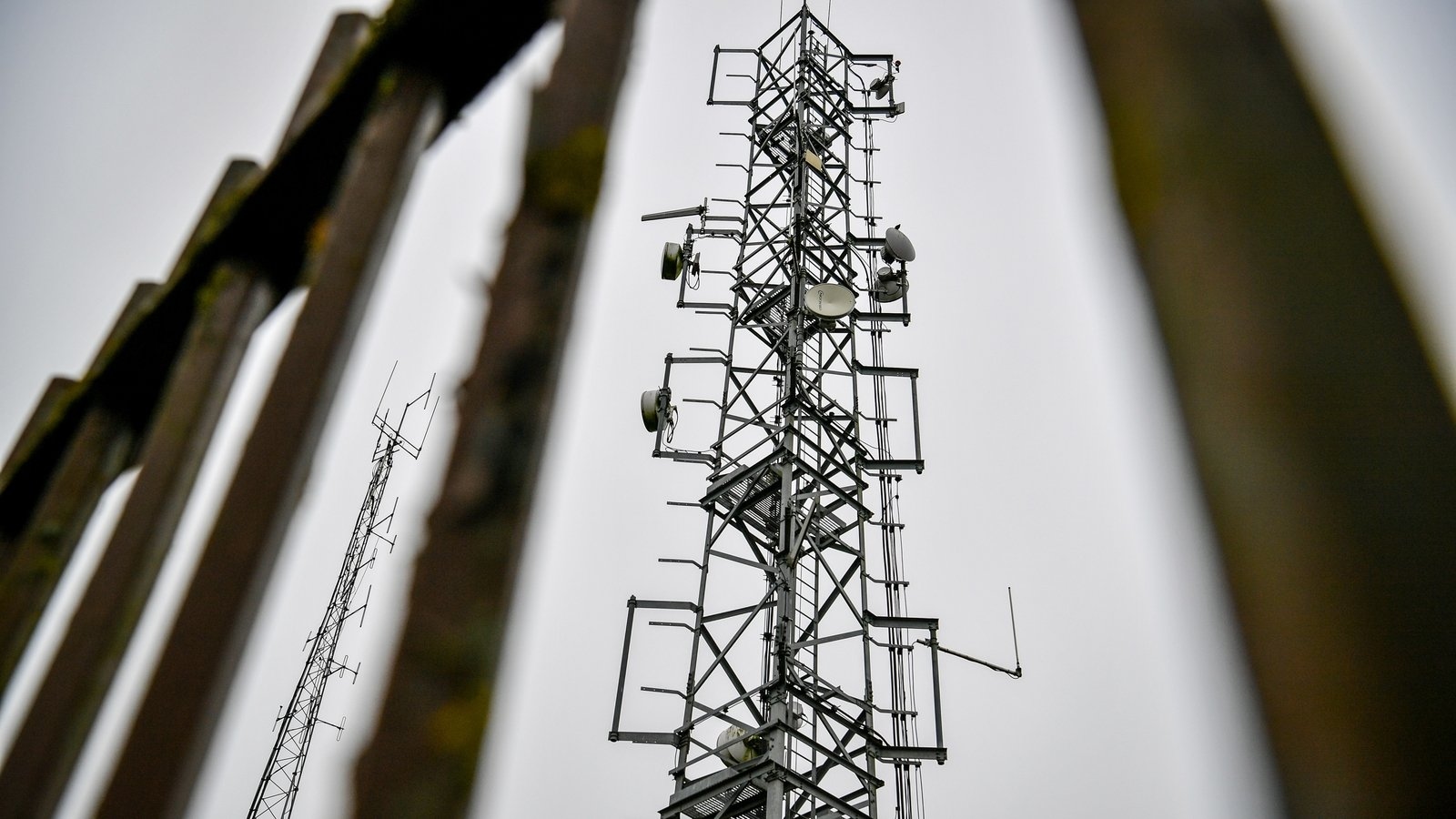 Police in Northern Ireland warn 5G arson puts public 'at serious risk'