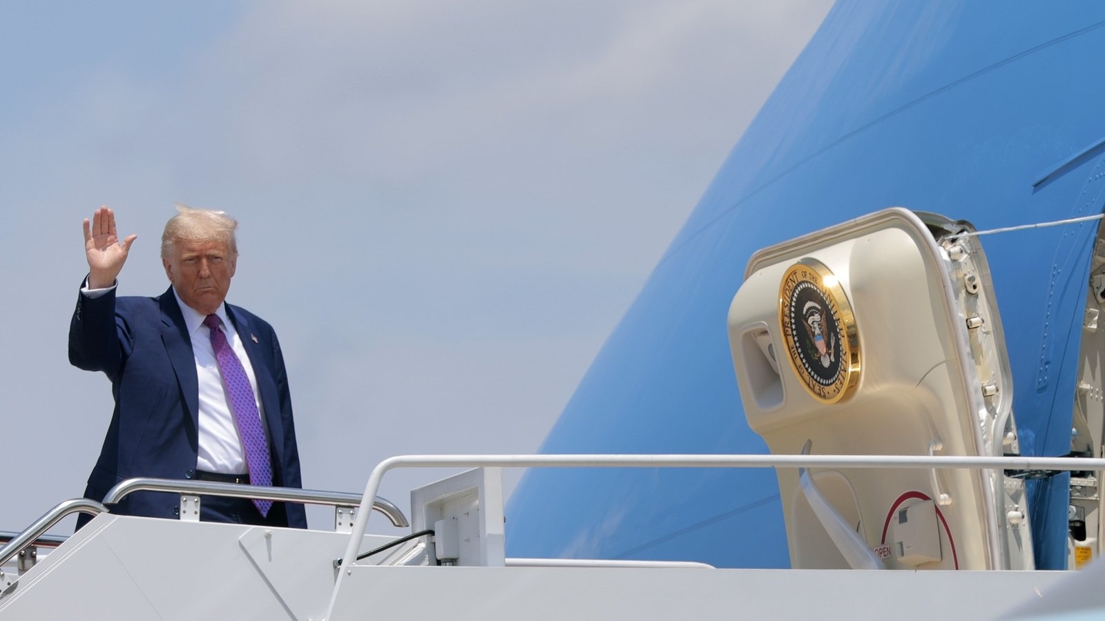 What powers is Donald Trump using to send troops to Los Angeles?