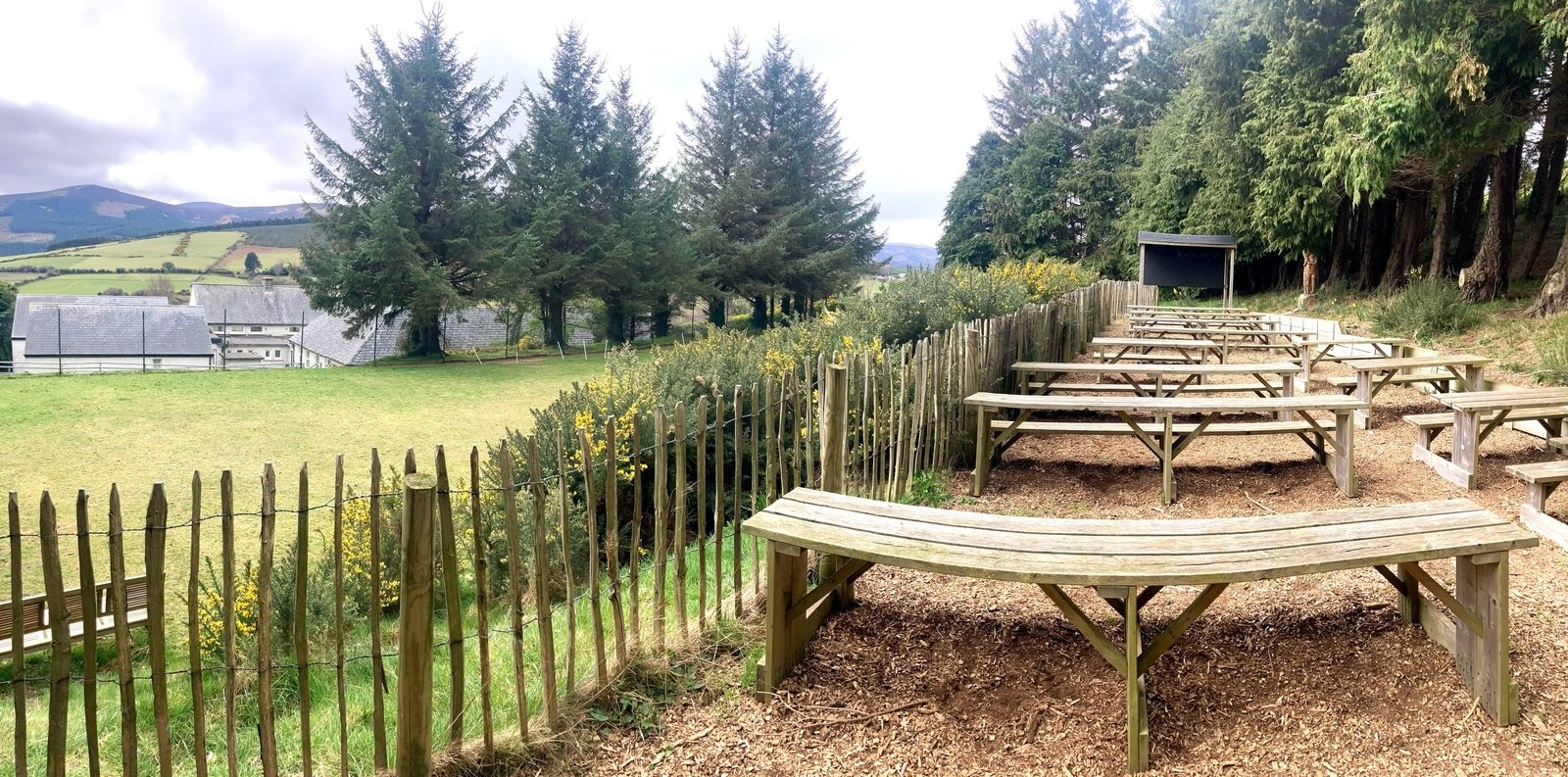 Ecolution visits an outdoor classroom in Wicklow where the kids are learning in nature