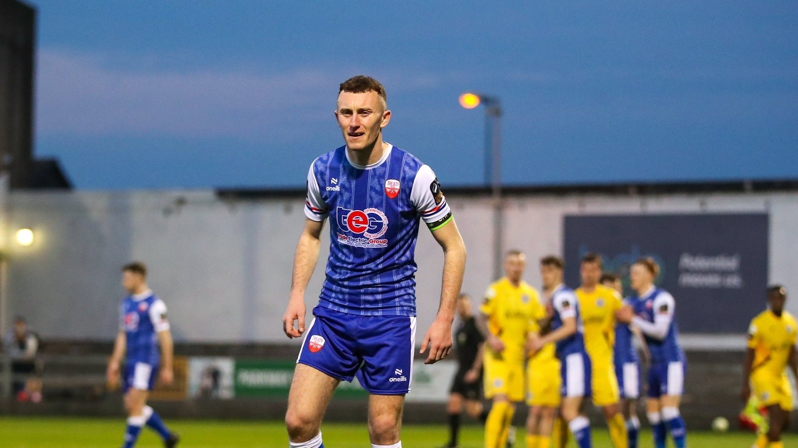 First Division: Lee Devitt with a brace as Treaty United down Bray Wanderers; Dundalk held by UCD