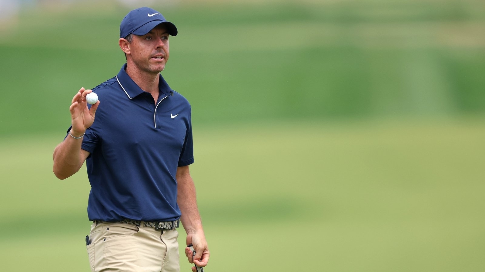 Birdie at the last sees Rory McIlroy make the US Open cut