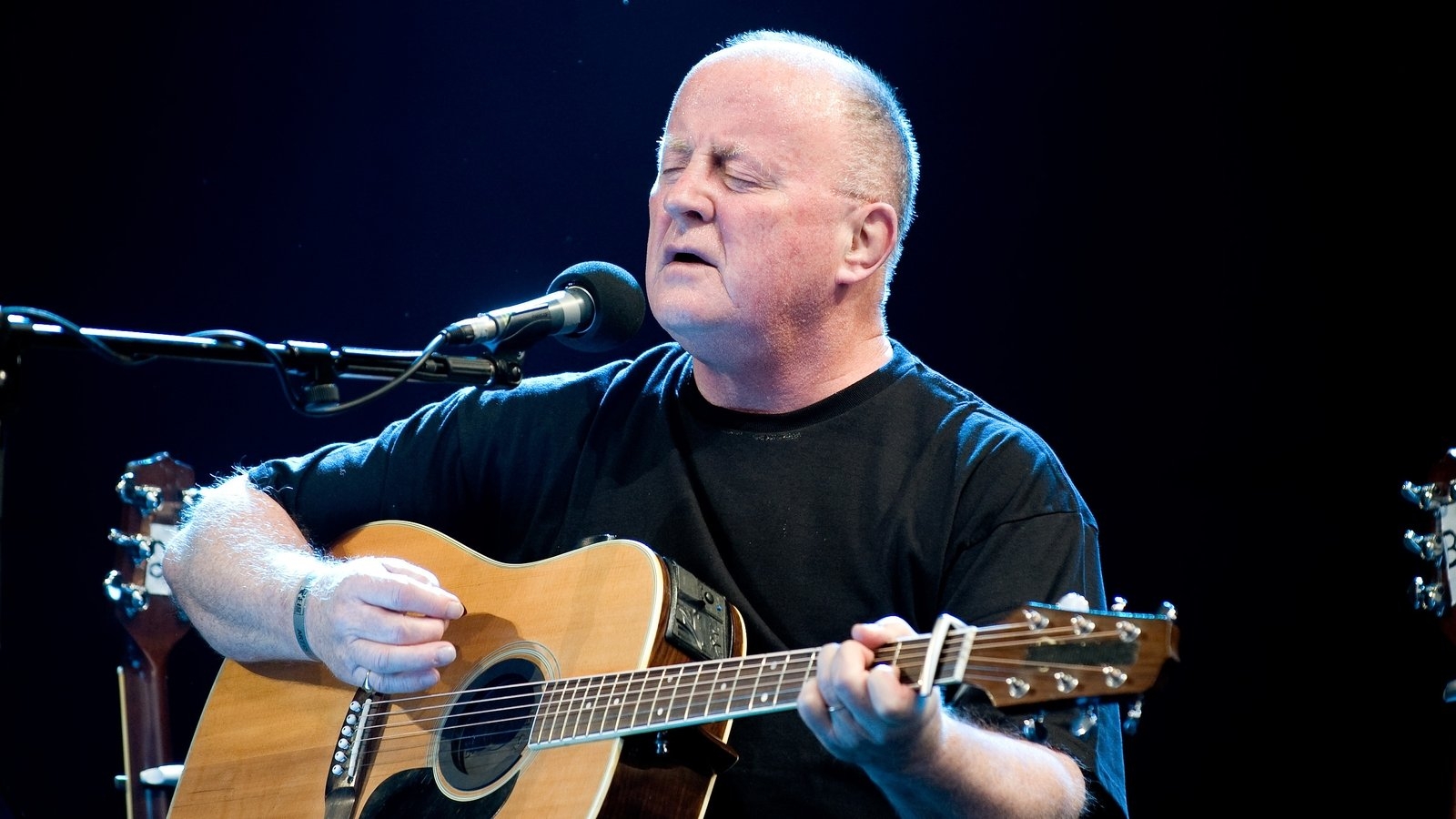 Christy Moore releases spoken word tribute track for President Michael D Higgins