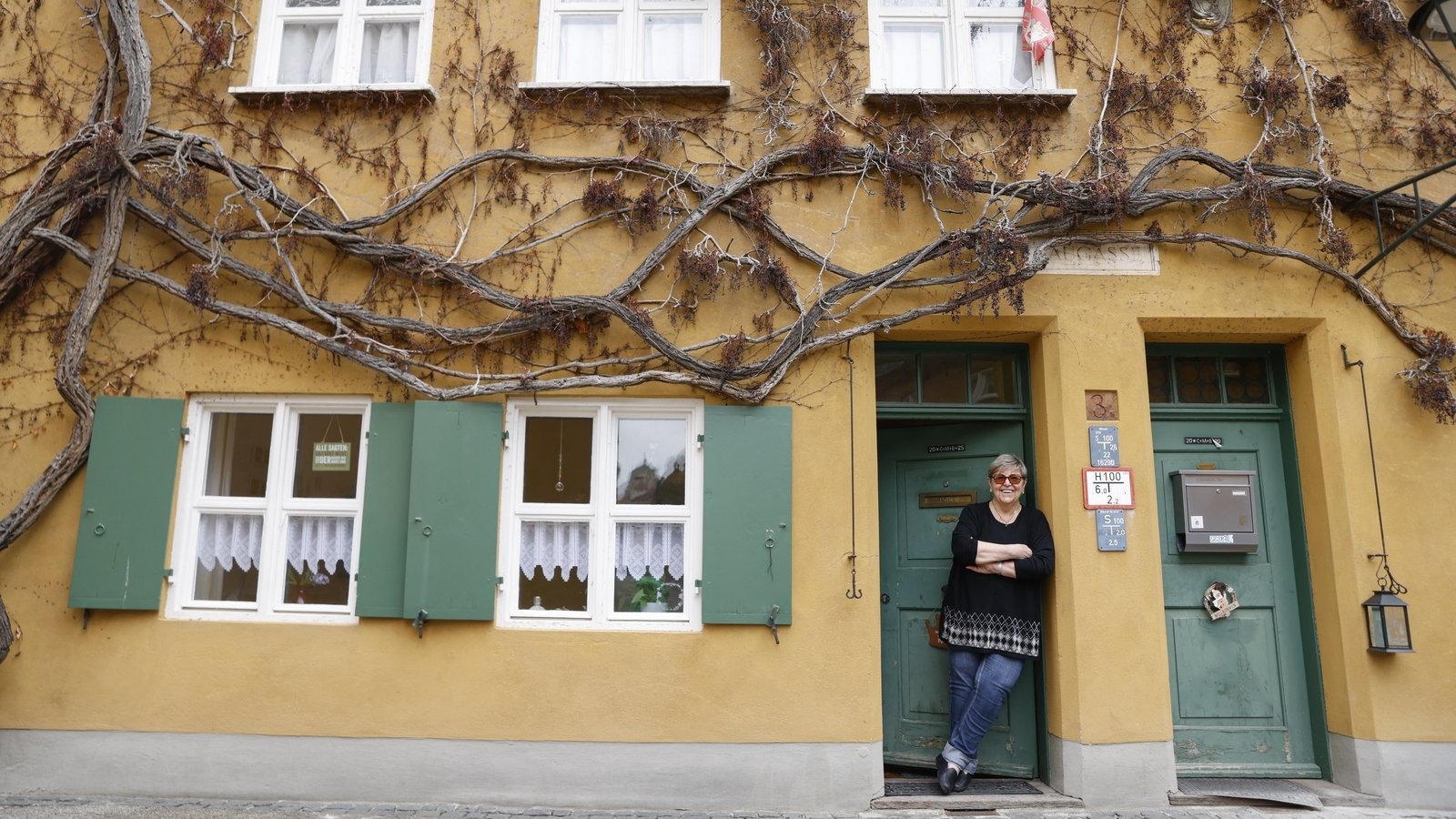 Middle Age rents live on in German social housing legacy