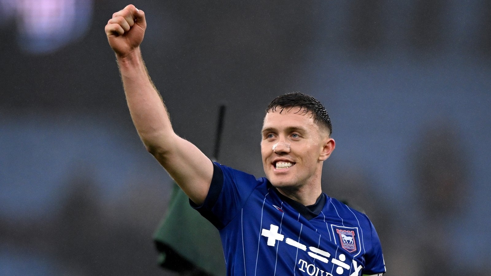 Dara O'Shea signs new five-year deal with Ipswich, Sean Grehan joins Doncaster Rovers