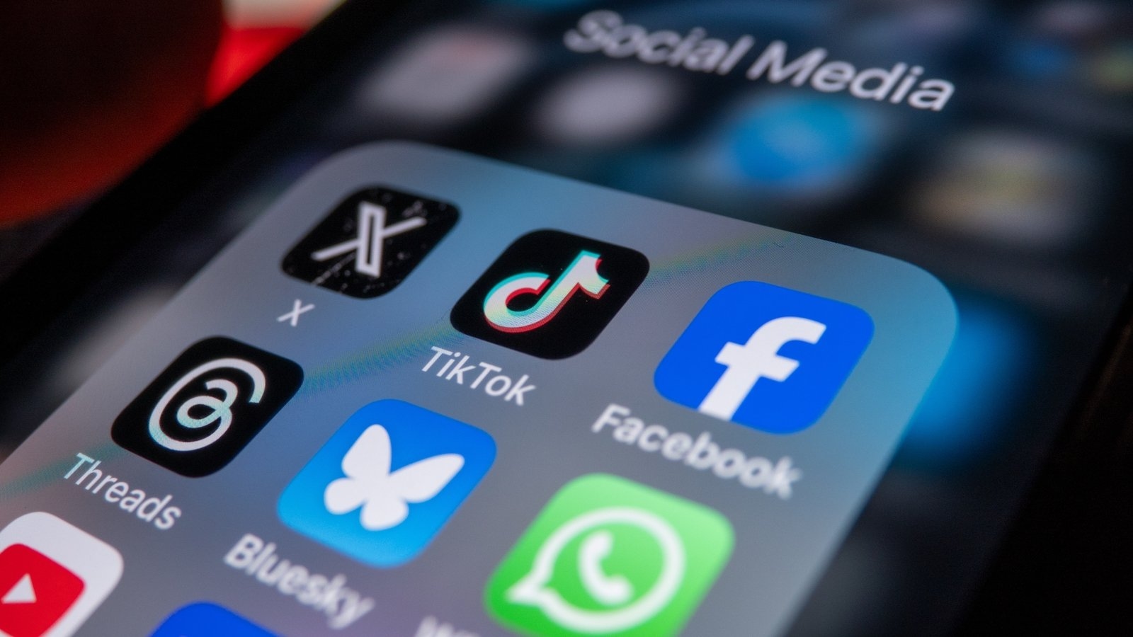 New age verification rules for online platforms in place
