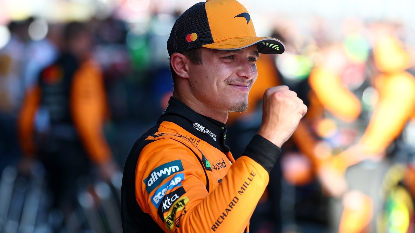 Lando Norris closes gap on F1 championship leader Oscar Piastri with victory in Austria