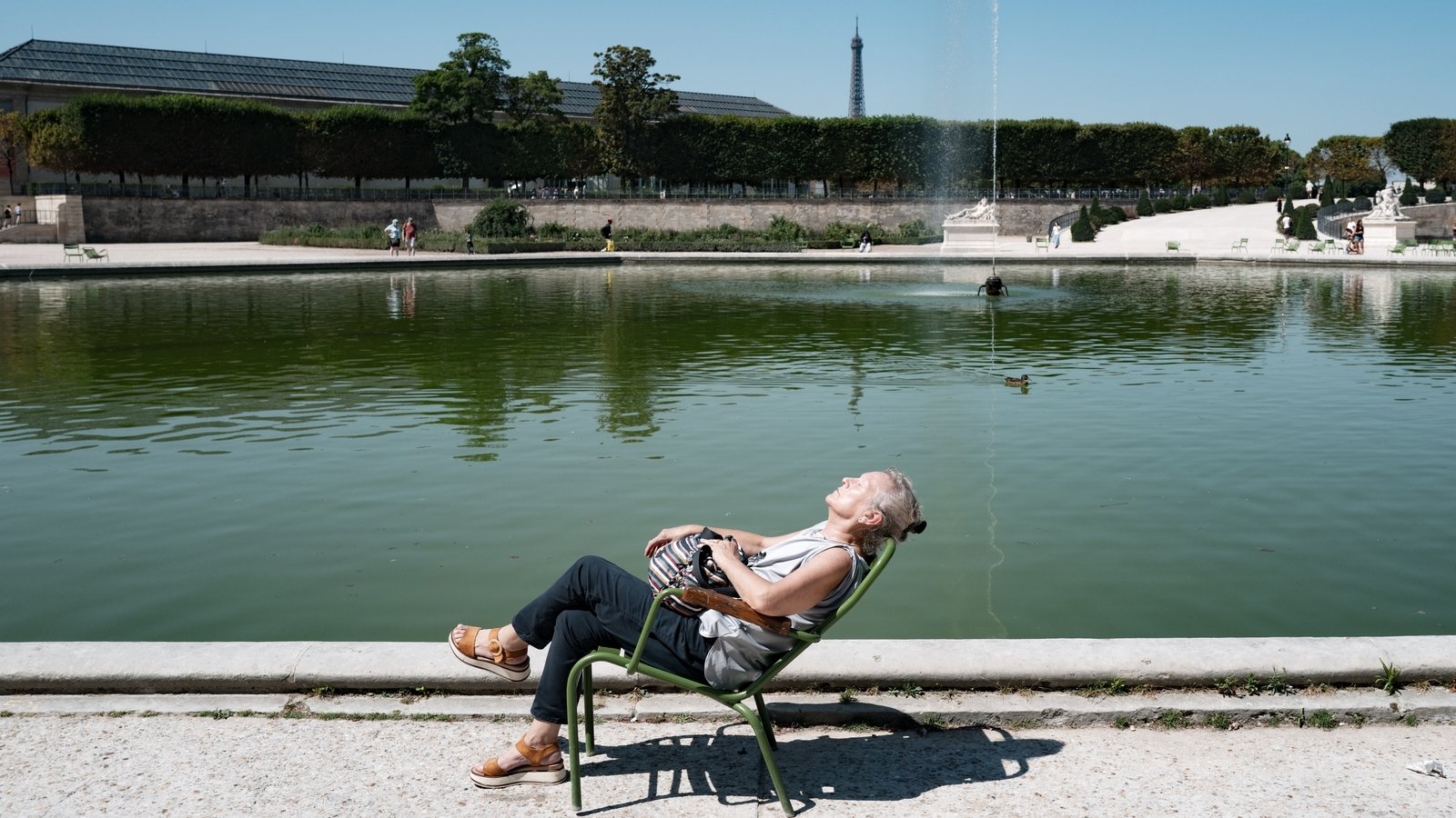 'Unprecedented' alerts in France amid European heatwave
