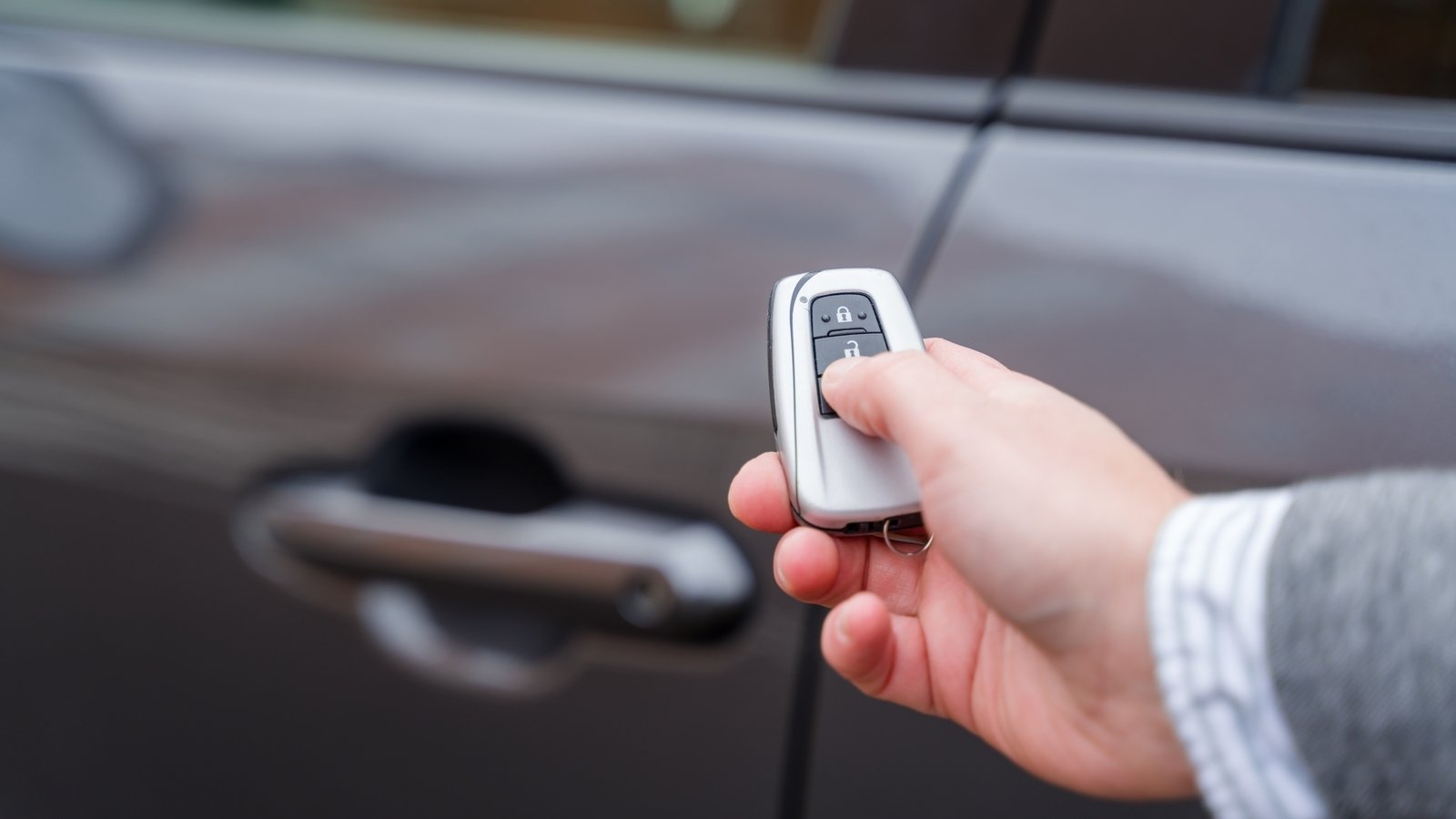 Competition watchdog issues warning over car sales and repair practises