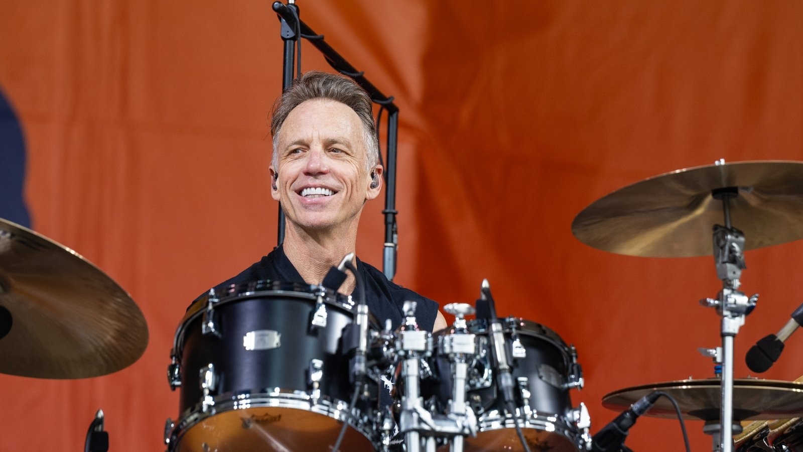 Drummer Matt Cameron leaves Pearl Jam after 27 years
