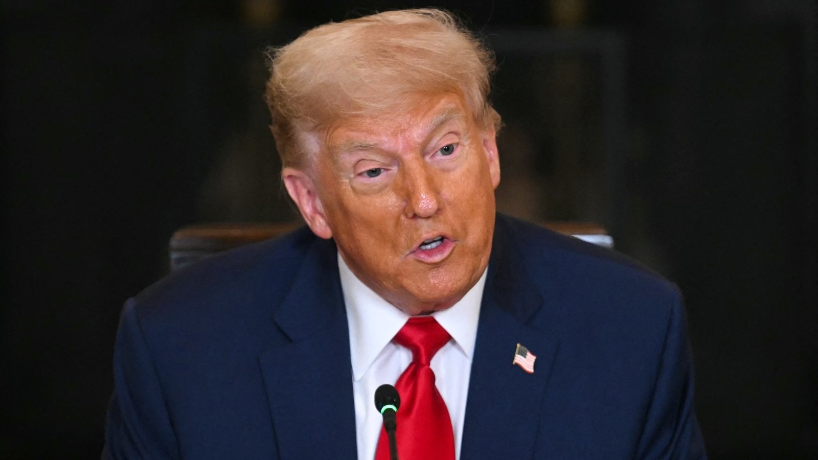 Breaking Trump announces 30% tariffs on imports from EU from 1 August