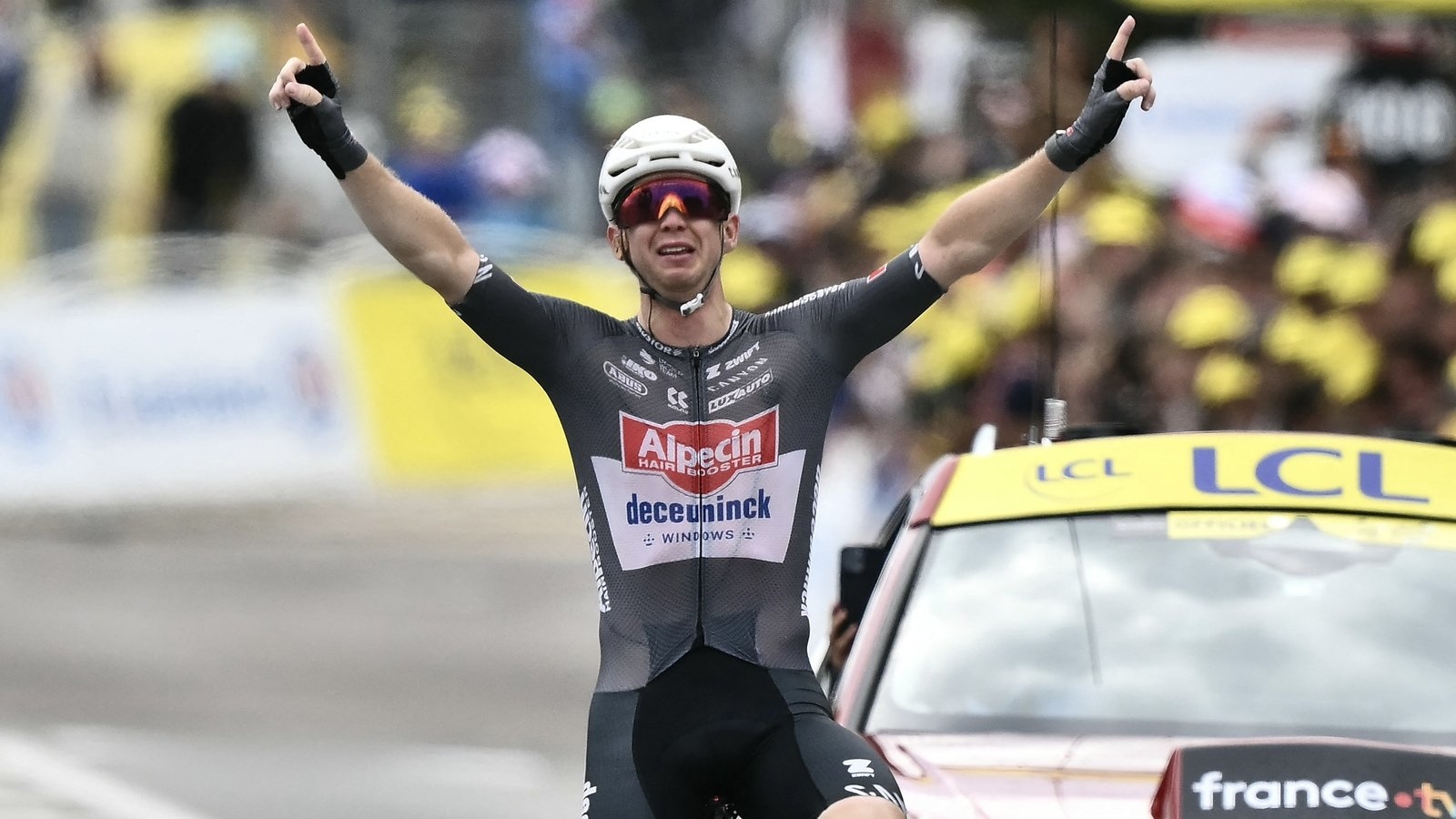 Tadej Pogacar poised to clinch Tour de France victory as Kaden Groves wins penultimate stage