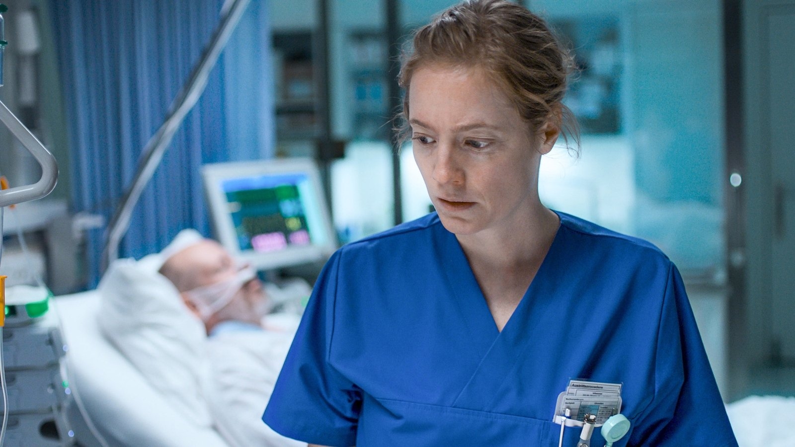 'Nurses have been ringing the alarm bells for years,' says Late Shift star Leonie Benesch