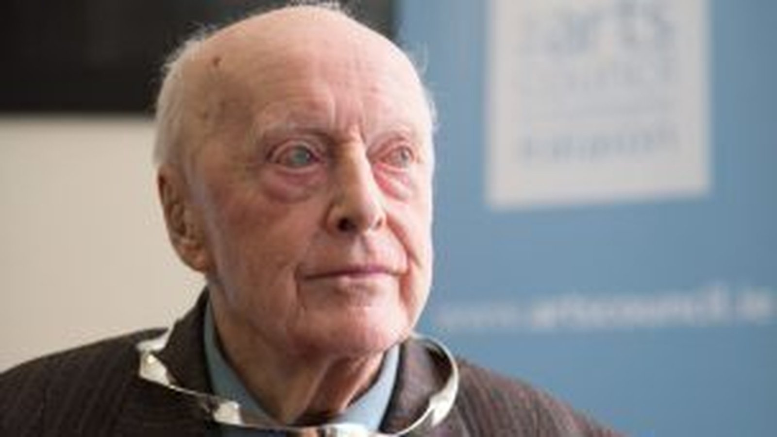Pioneering documentary-maker George Morrison dies aged 102