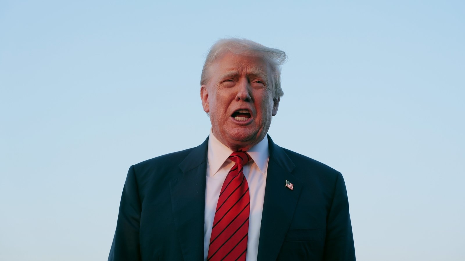 Watch: 'Now I love her ad' - Trump praises actress Sweeney