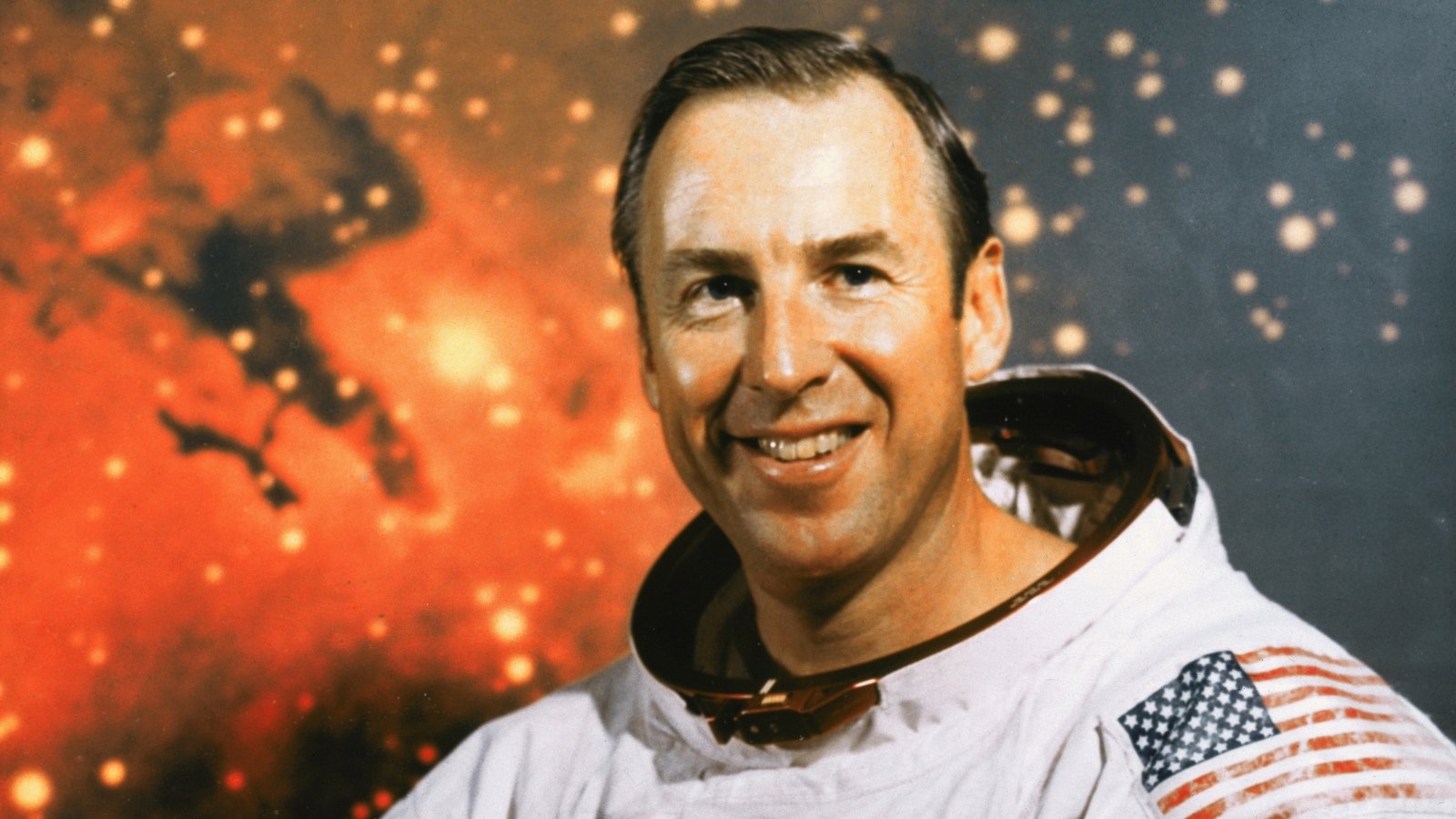 Apollo 13 commander Jim Lovell dies at age 97, NASA says