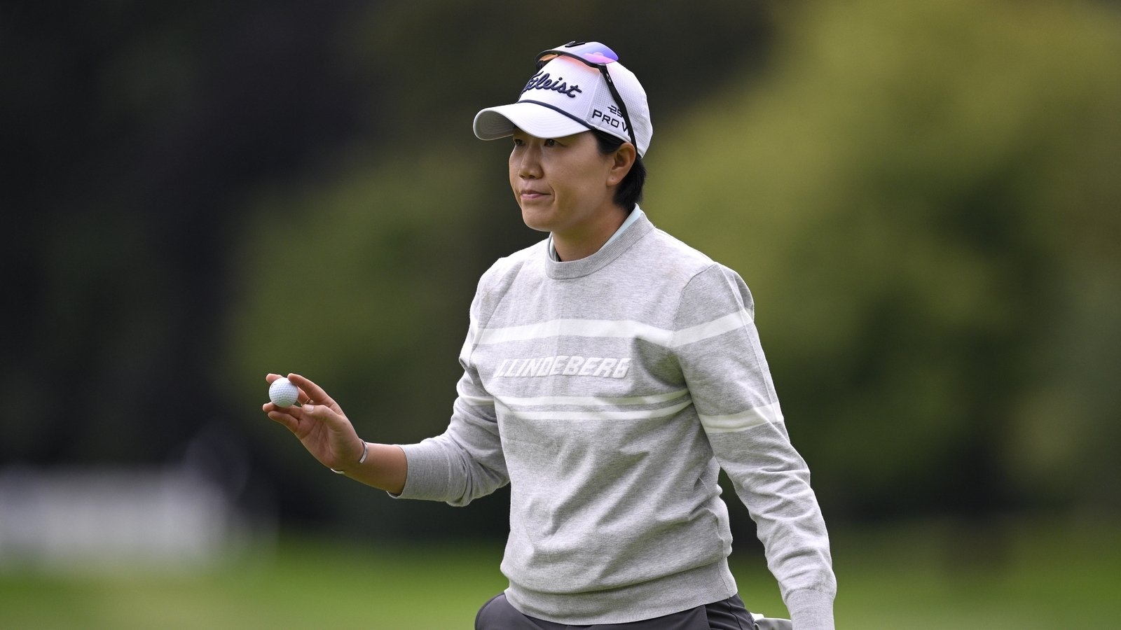 Jeongeun Lee5 leads in Portland as Stephanie Meadow misses cut