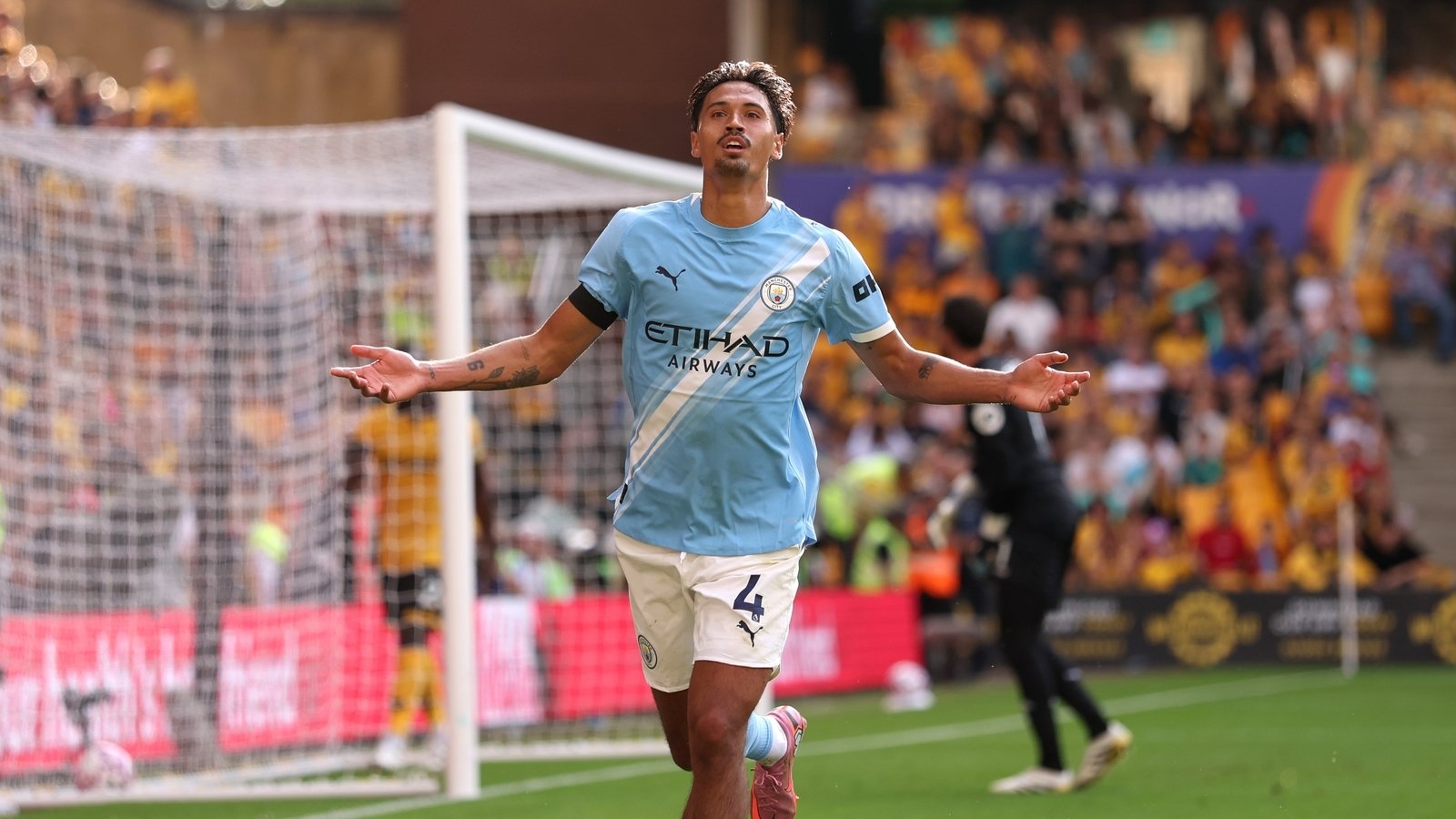 Manchester City begin title quest with convincing Wolves win