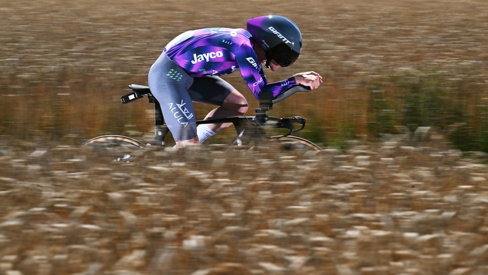 'I haven't reached my potential' - Eddie Dunbar on move to Swiss Q36.5 Procycling