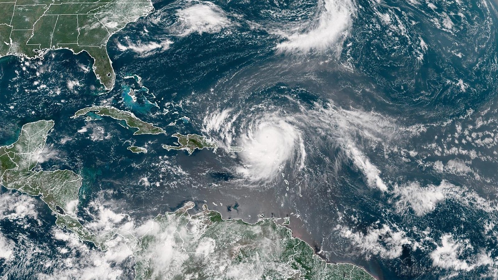 US East Coast faces life threatening waves from Hurricane Erin