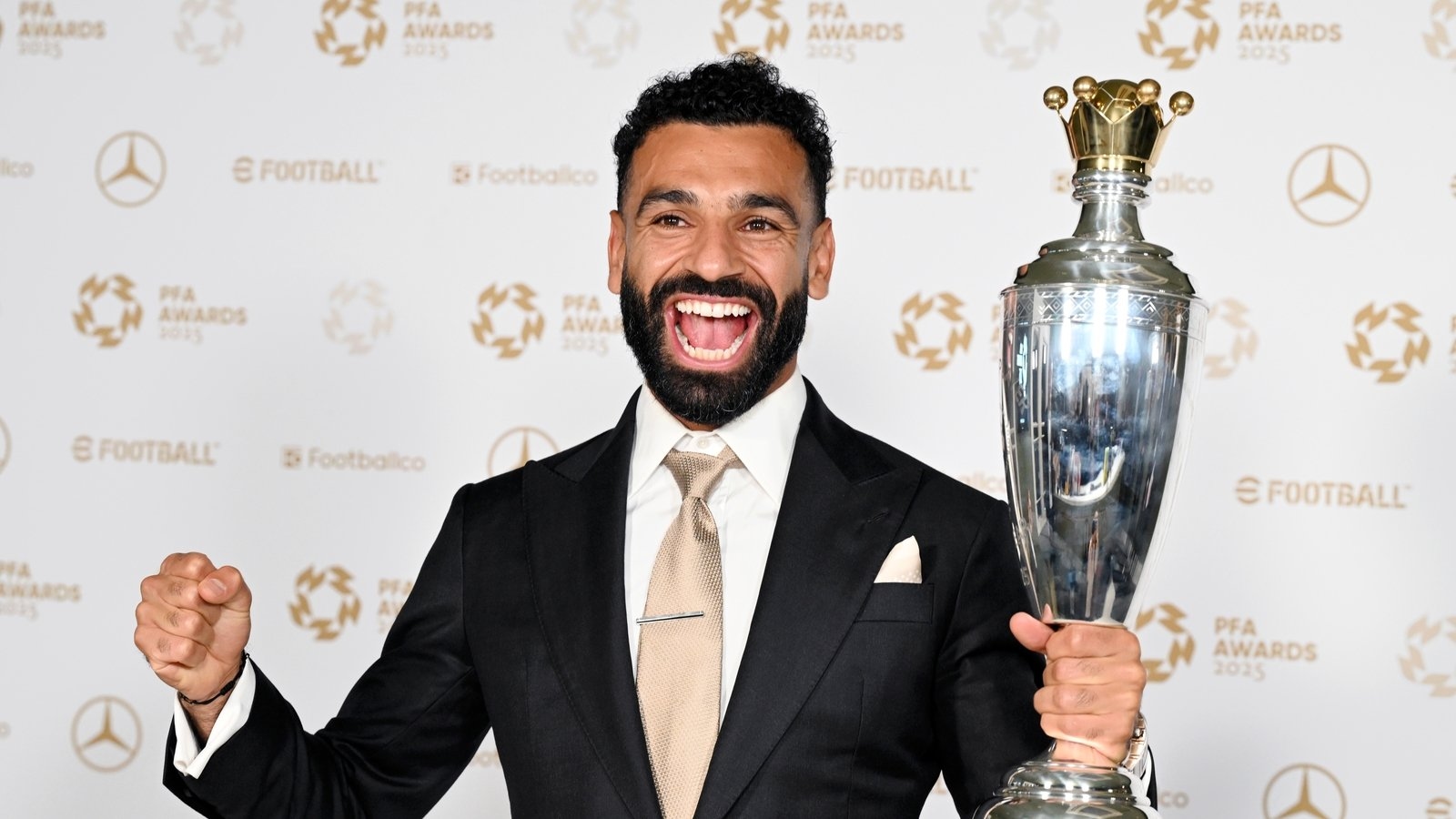 Mo Salah and Mariona Caldentey named PFA players of year