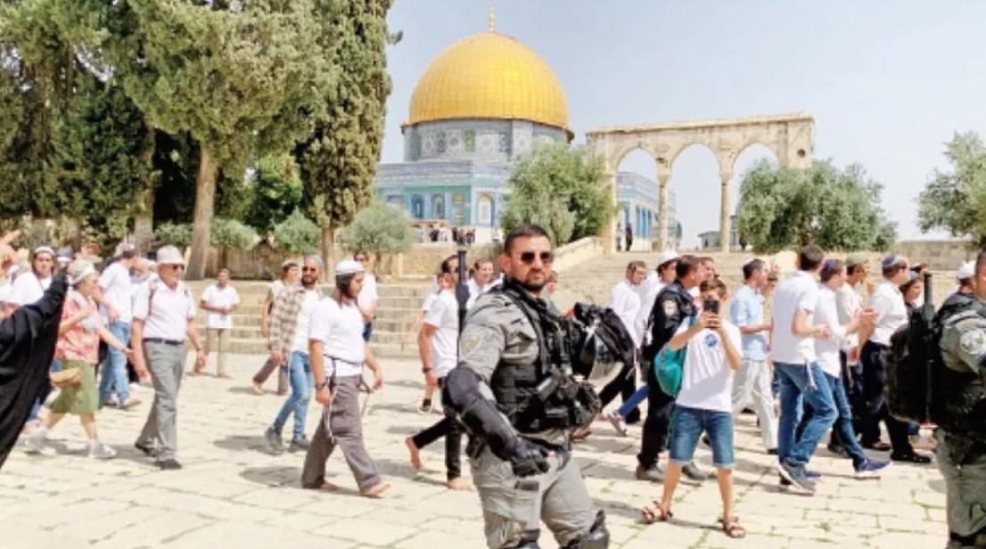 Hamas: "Settler mobs & zionist enemy forces Plpersist in violating Al-Aqsa's sanctity