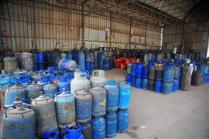 Government Media: Limited amount of cooking gas has entered Gaza and North since beginning of flood