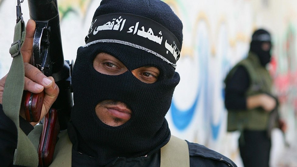 Al-Aqsa Martyrs Brigades Shells Israeli Troops and Vehicles