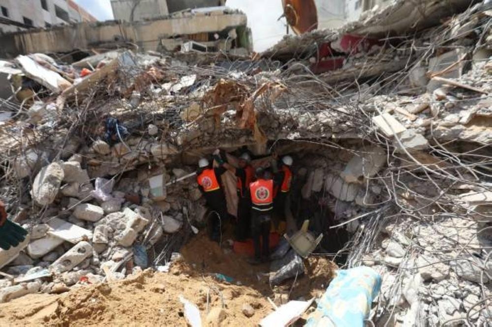 Gaza Civil Defense: 4 martyrs recovered, 40 missing persons searched
