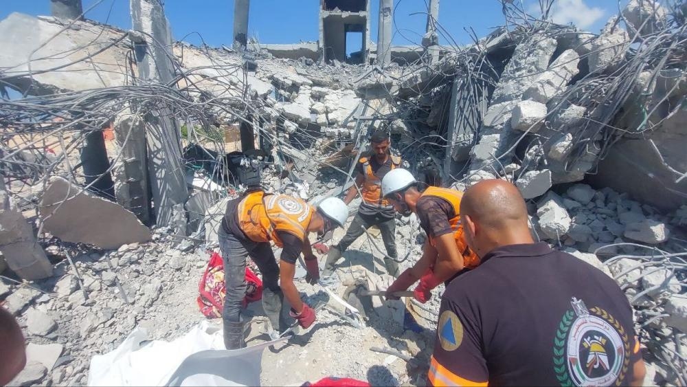 الدفاع المدني في غزة ينفذ 32 مهمة منذ صباح الجمعة
