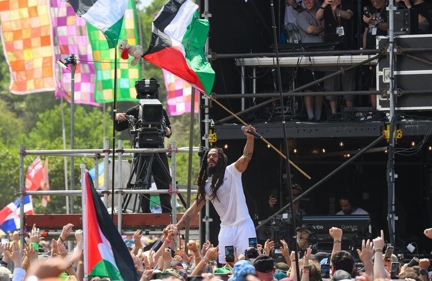 Washington revokes visas of British band over Pro-Palestine Stance