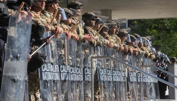 Washington Withdraws 700 Marines Deployed in Los Angeles