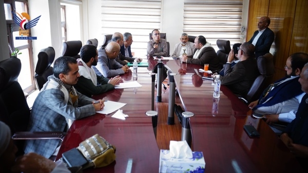 Meeting reviews tax, Zakat incentives for compliant payers