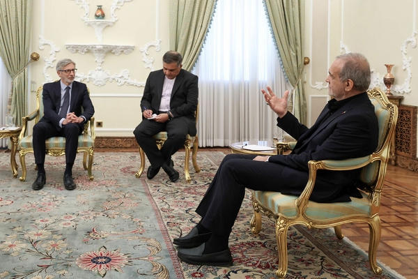 Iranian President: We ready for dialogue and do not seek war, but we will respond forcefully to any aggression