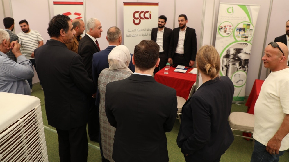 توفير 539 فرصة عمل في المعرض الوظيفي الثاني بصناعة الزرقاء