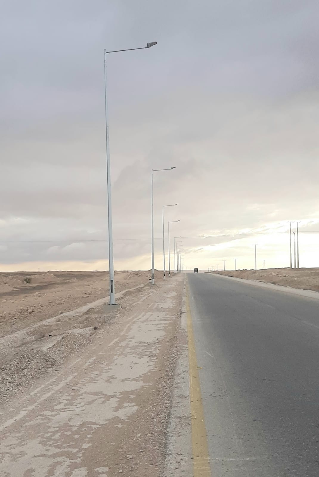 استكمال المرحلة الأولى من إنارة طريق 'الطفيلة–الحسا'