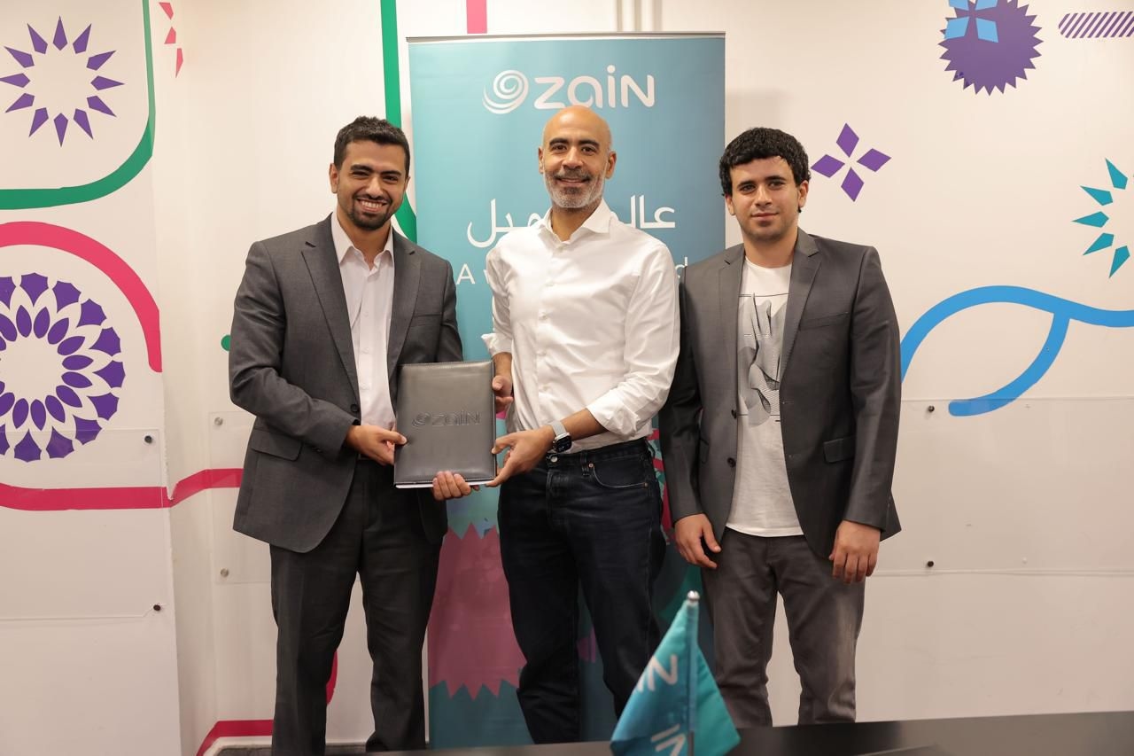 بدعم نقدي يبلغ 10 آلاف دينار ودعم لوجستي لمدة عام منصة زين تحتضن شركة أفانسر ''Avancer AI ضمن برنامج زين المبادرة