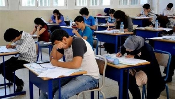 الحكم بالسجن على متهمين بتسريب اختبارات الثانوية العامة بالكويت