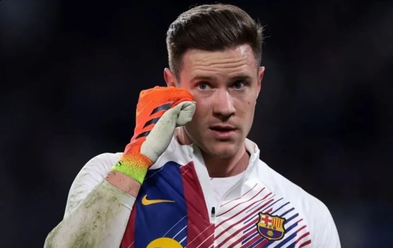 برشلونة يفتح إجراء تأديبياً ضد حارسه تير شتيغن