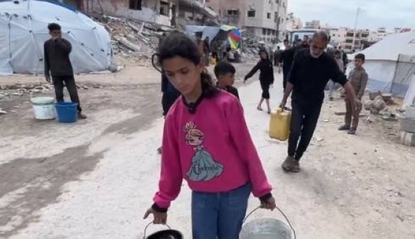 A girl's mission to keep family alive as famine looms in Gaza