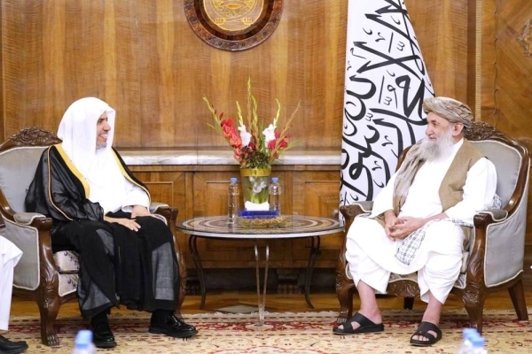MWL chief meets Afghan PM, stresses scholars' role in dialogue-based solutions